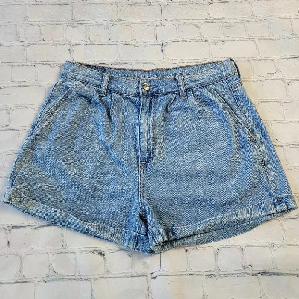 ✅ American Eagle Women's light blue mom shorts size 6